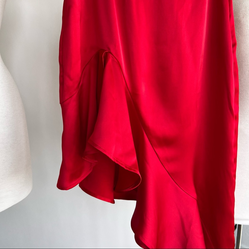 SOLD ❌ RED ASYMETRICAL SKIRT NWOT - Picture 2 of 5
